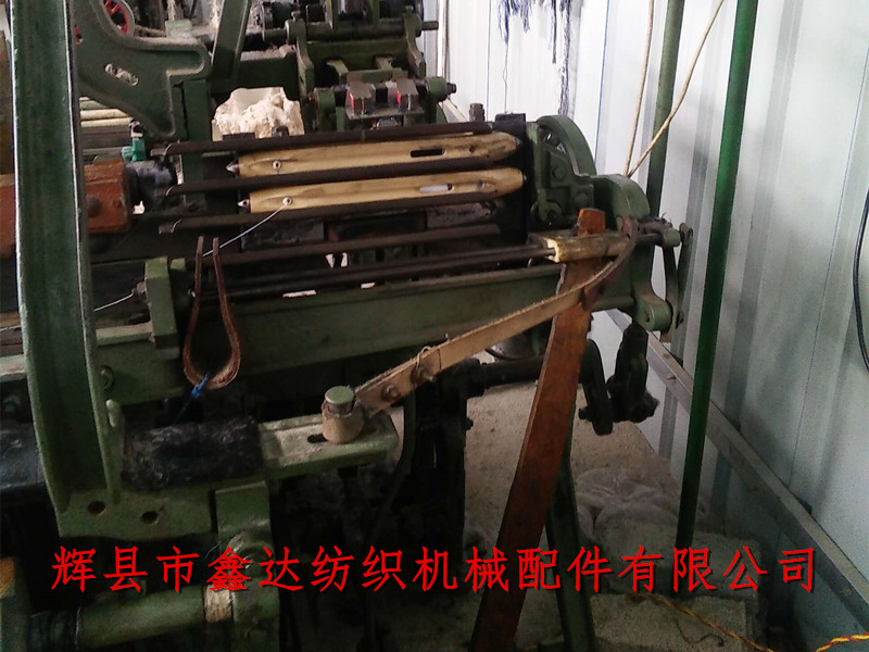 1515織布機(jī)多梭箱安裝圖 1515織布機(jī)多梭箱安裝圖